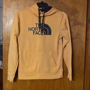 Northface hoodie size small